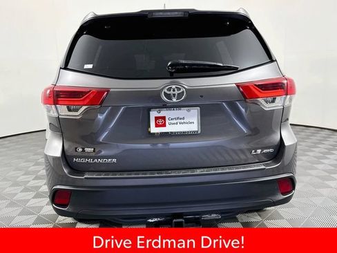 Certified 2018 Toyota Highlander Plus AWD/4WD image 22