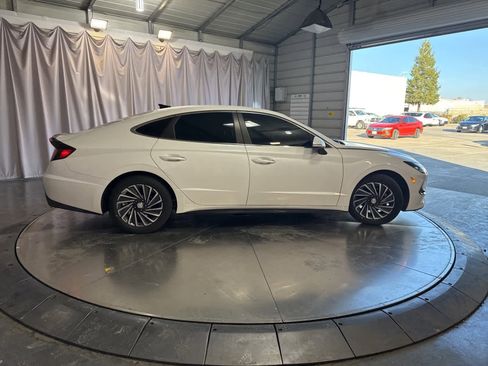 Used 2022 Hyundai Sonata SEL w/ Cargo Package image 4