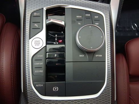 Used 2024 BMW M440i Coupe w/ Shadowloine Package RWD image 19
