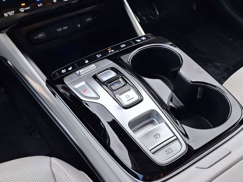 Certified 2024 Hyundai Tucson Limited image 27