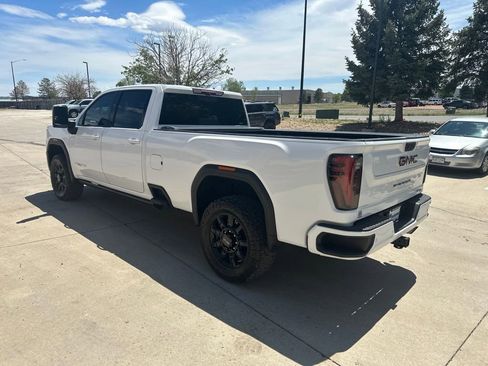 Used 2024 GMC Sierra 2500 AT4 w/ AT4 Premium Plus Package AWD/4WD image 32