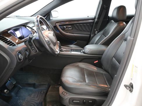 Used 2013 Ford Taurus Limited AWD/4WD image 10