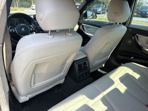 Used 2017 BMW 340i Sedan RWD image 19