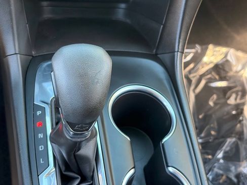 Used 2023 Chevrolet Equinox LT FWD image 21