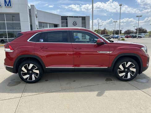 New 2025 Volkswagen Atlas Cross Sport SEL image 3