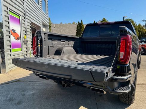 Used 2022 GMC Sierra 1500 AT4 w/ Technology Package image 40