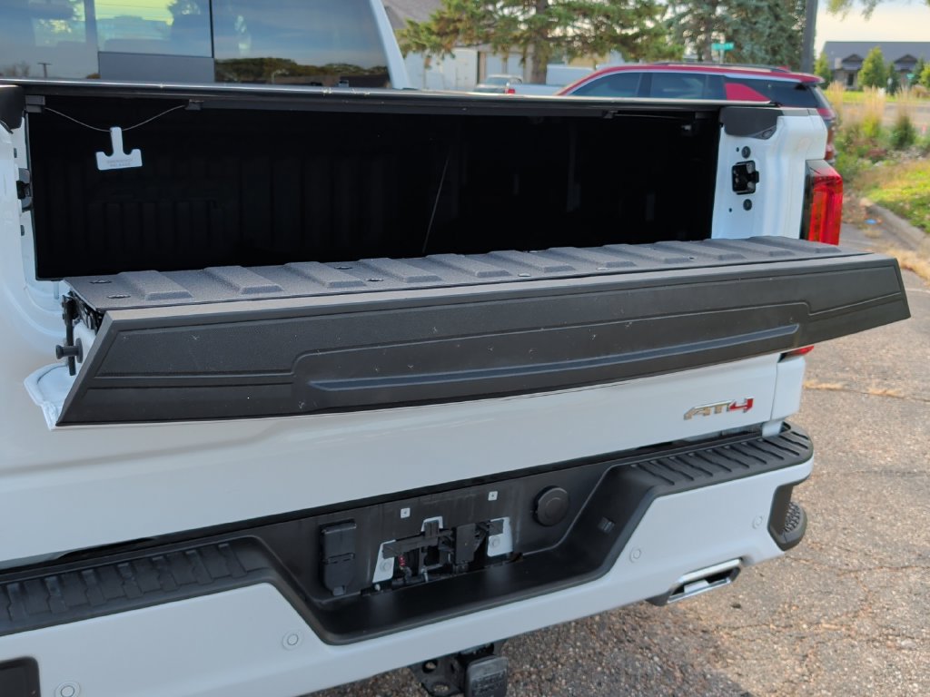 Used 2024 GMC Sierra 1500 AT4 w/ Technology Package AWD/4WD image 45