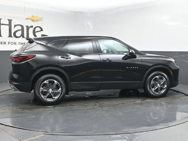 Used 2024 Chevrolet Blazer LT FWD image 43