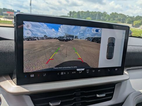 New 2026 Ford Explorer Active w/ Active Comfort Package RWD image 19