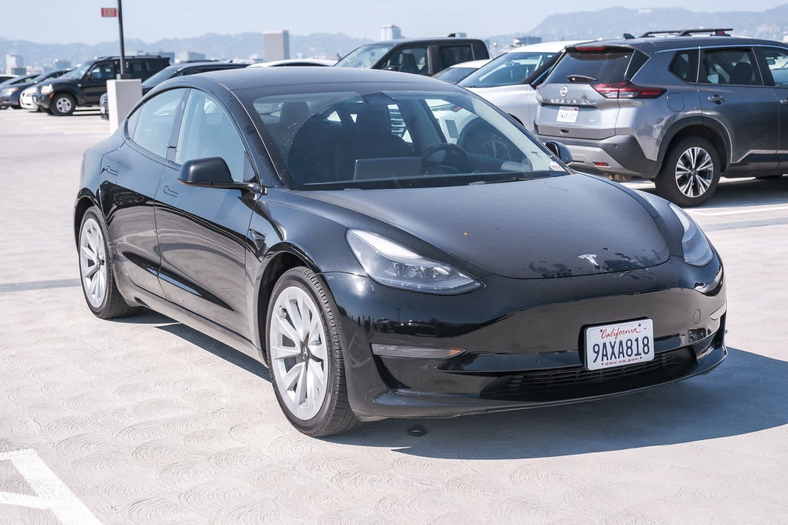 Used 2022 Tesla Model 3 Standard Range RWD image 3