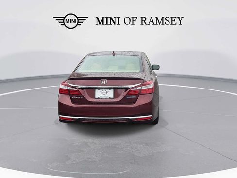 Used 2017 Honda Accord EX-L image 7