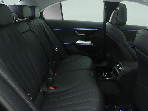 New 2026 Mercedes-Benz E 450 4MATIC Sedan image 8