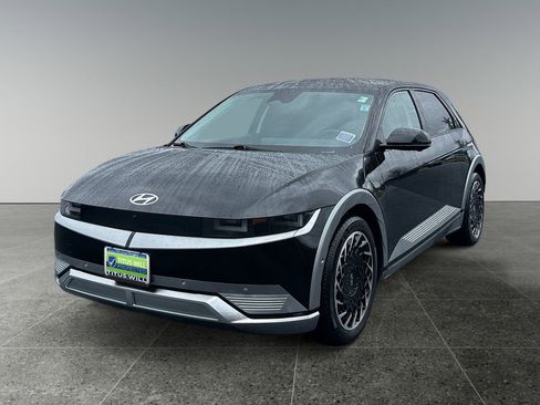 Used 2024 Hyundai Ioniq 5 Limited AWD/4WD image 3