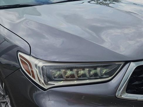 Used 2020 Acura TLX FWD image 9