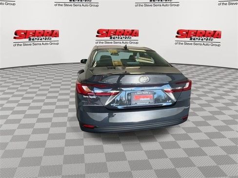 Used 2025 Toyota Camry LE image 8
