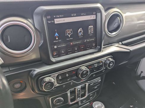 Used 2023 Jeep Wrangler Unlimited Sahara w/ Cold Weather Group AWD/4WD image 24