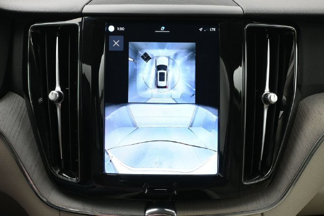 Used 2024 Volvo XC60 B5 Plus w/ Protection Package Premier AWD/4WD image 21