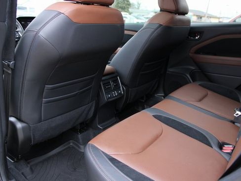 Used 2025 Subaru Forester Touring w/ Popular Package - Touring image 36