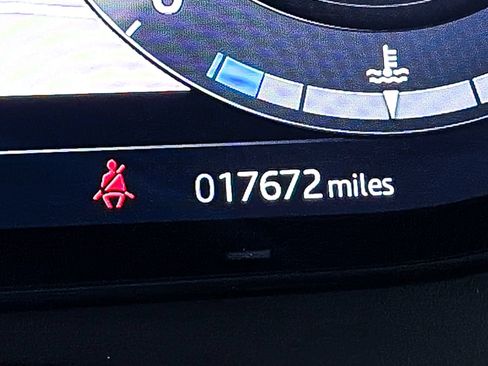 Used 2024 Land Rover Range Rover Sport SE AWD/4WD image 34