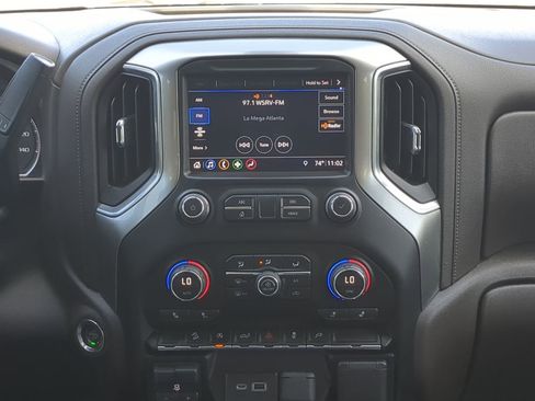 Used 2019 Chevrolet Silverado 1500 RST AWD/4WD image 16