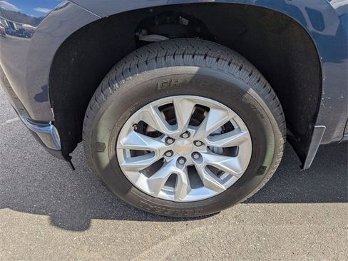 Used 2022 Chevrolet Silverado 1500 Custom image 24