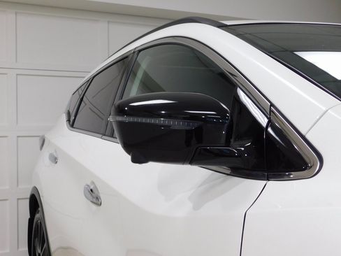 Used 2024 Nissan Murano SL image 10