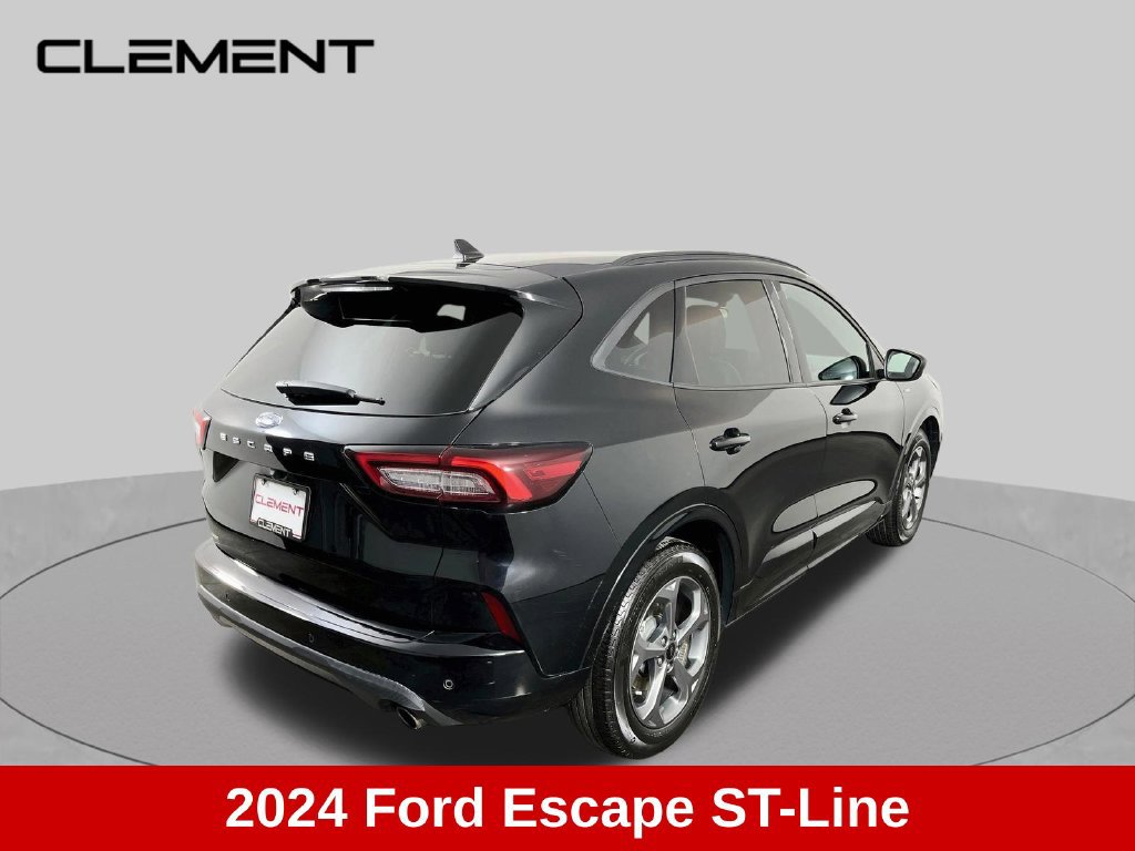 Used 2024 Ford Escape ST-Line w/ Tech Pack #1 FWD image 5