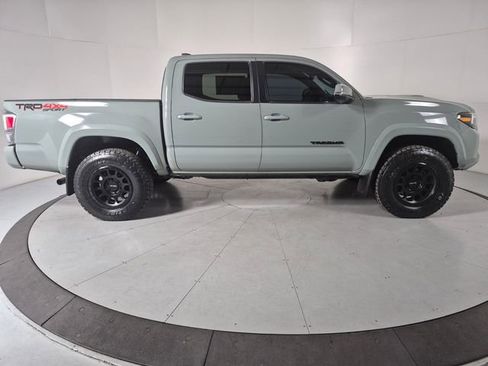 Certified 2023 Toyota Tacoma TRD Sport AWD/4WD image 5