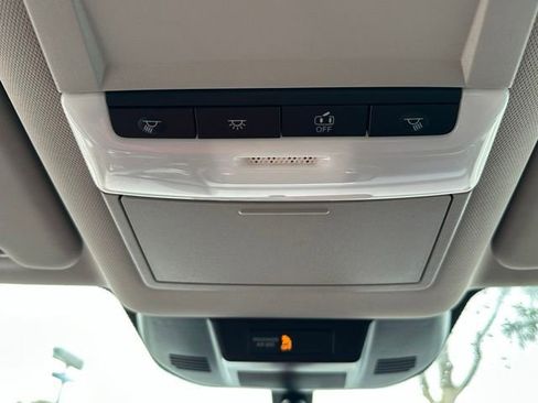 Used 2021 Nissan Rogue S FWD image 37