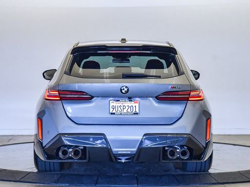 Used 2025 BMW M5 Touring w/ M Driver's Package image 3