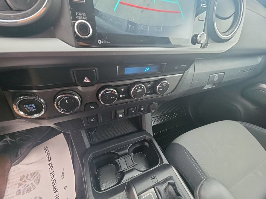 Used 2022 Toyota Tacoma TRD Sport AWD/4WD image 19
