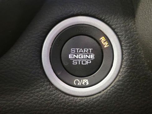Used 2021 RAM 1500 Laramie w/ Sport Appearance Package AWD/4WD image 15