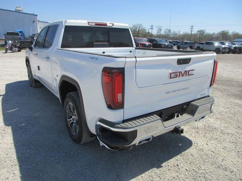 New 2026 GMC Sierra 1500 SLT w/ SLT Convenience Package image 7