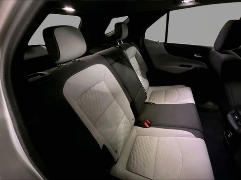 Used 2020 Chevrolet Equinox LS w/ LS Convenience Package image 27