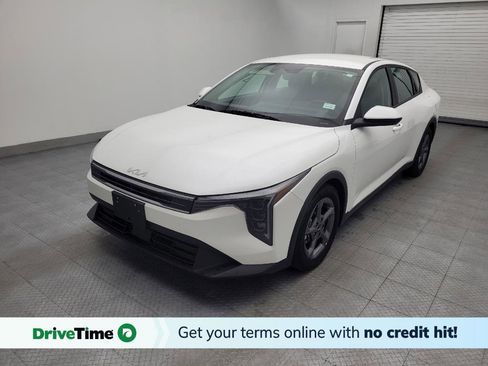 Used 2025 Kia K4 FWD image 1