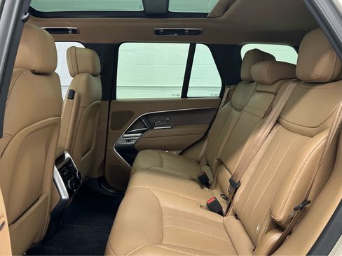 Used 2024 Land Rover Range Rover SE AWD/4WD image 14