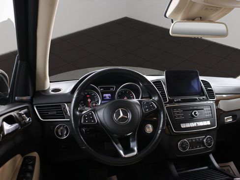 Used 2018 Mercedes-Benz GLS 450 4MATIC image 10