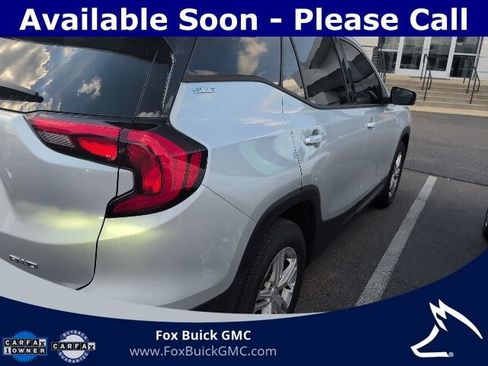 Used 2018 GMC Terrain SLE w/ Driver Convenience Package AWD/4WD image 4