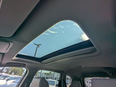Used 2017 Honda CR-V EX-L image 8