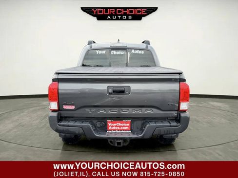 Used 2017 Toyota Tacoma SR5 w/ Tow Package AWD/4WD image 4