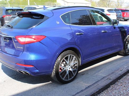 Used 2017 Maserati Levante S AWD/4WD image 6