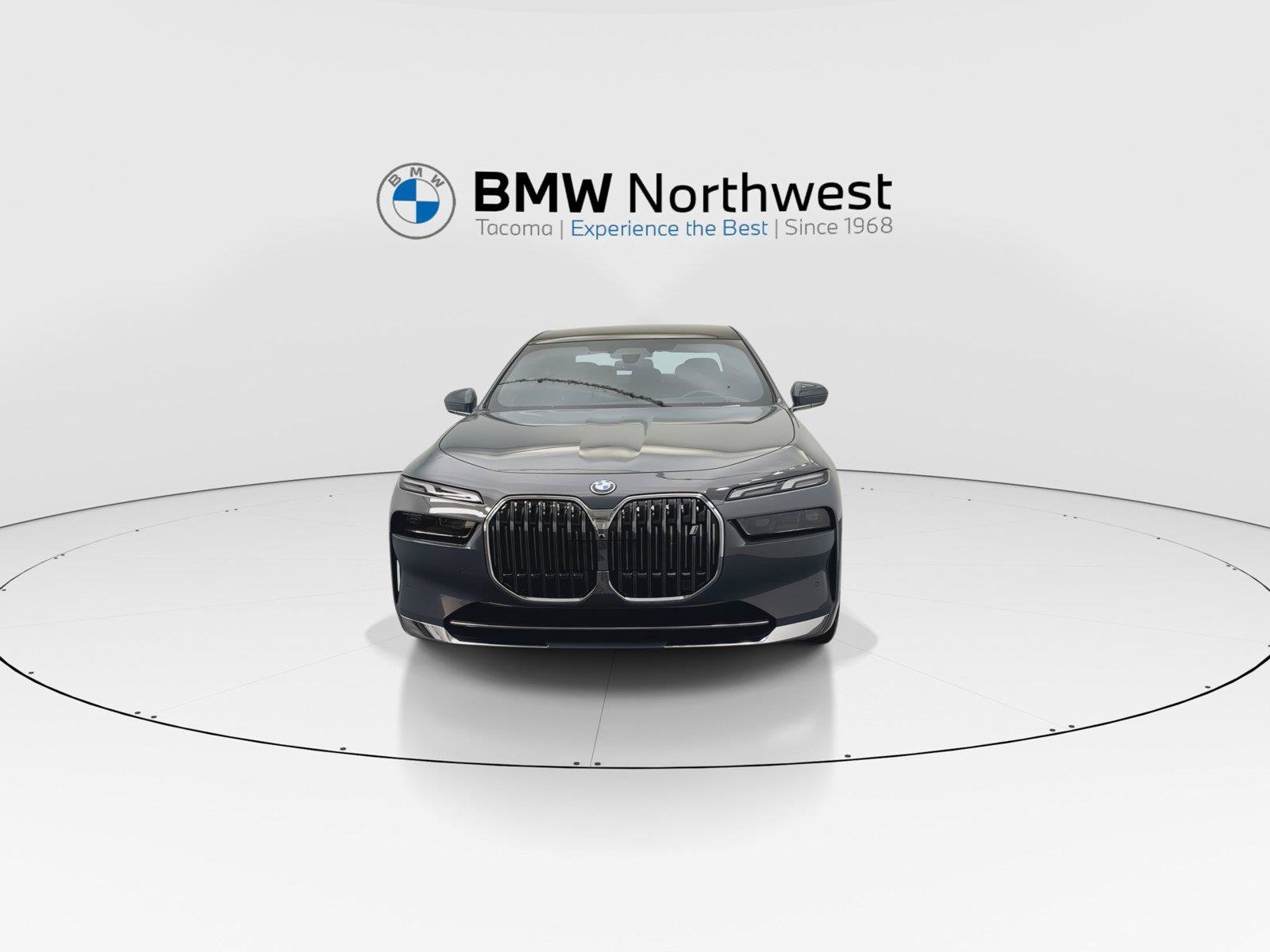 Used 2023 BMW i7 xDrive60 AWD/4WD image 8