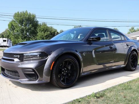 Used 2023 Dodge Charger SRT Hellcat w/ Harman/Kardon Audio Group image 8