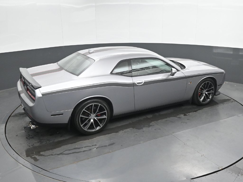 Used 2016 Dodge Challenger R/T Scat Pack RWD image 34