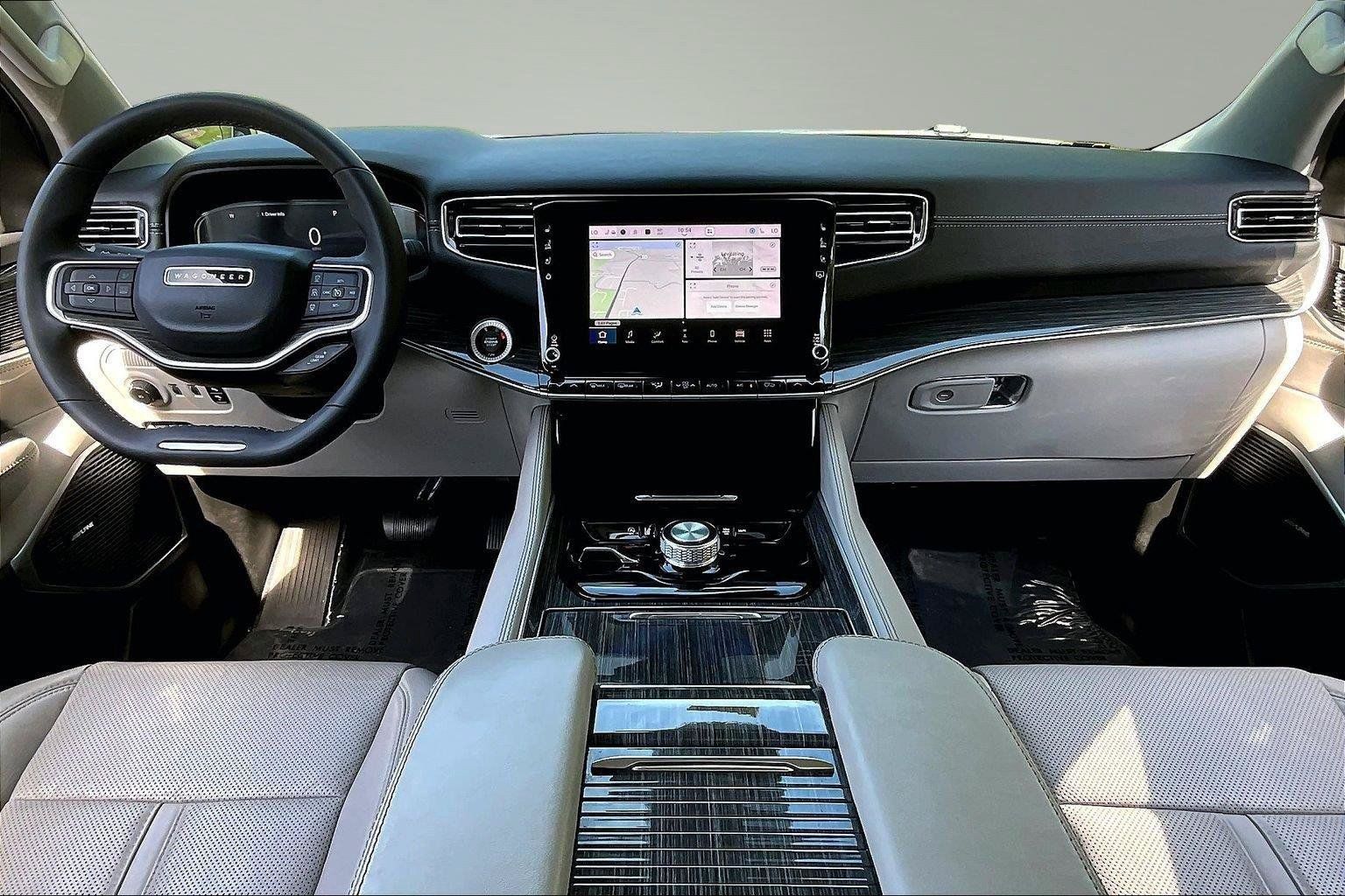 Certified 2022 Jeep Wagoneer Series II AWD/4WD image 16
