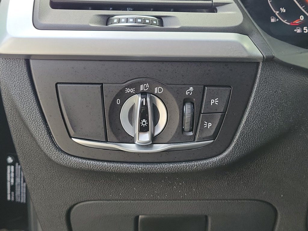 Used 2022 BMW X3 sDrive30i RWD image 25