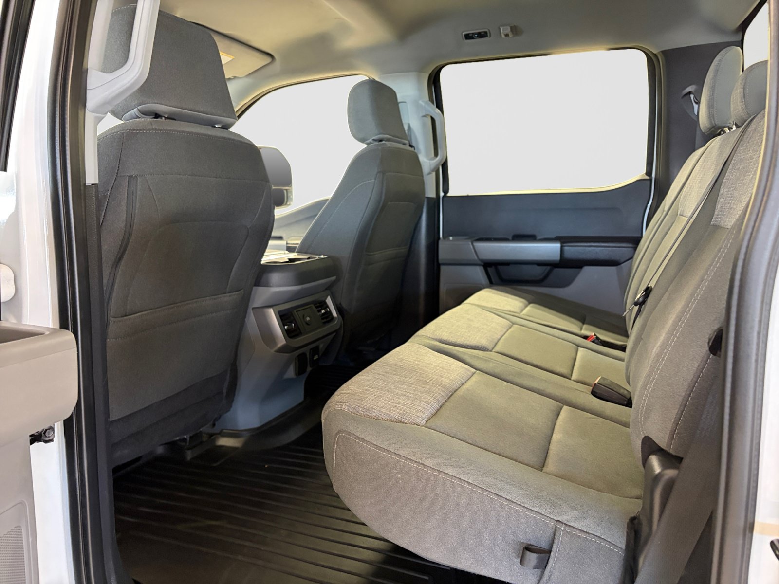 Used 2024 Ford F250 XLT w/ FX4 Off-Road Package AWD/4WD image 19