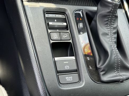 Used 2025 Honda CR-V EX-L image 32