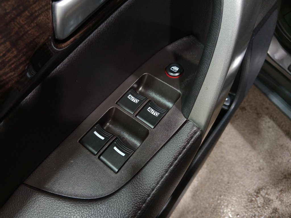 Used 2012 Acura MDX AWD/4WD image 18