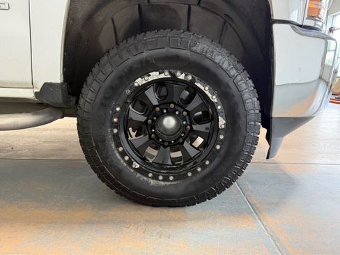 Used 2015 Chevrolet Silverado 2500 W/T w/ WT Convenience Package AWD/4WD image 10